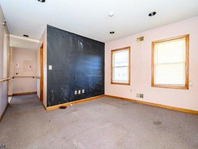 House for sale in Roselle Park, New Jersey