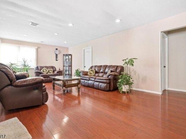 House for sale in Aldene, Roselle Park