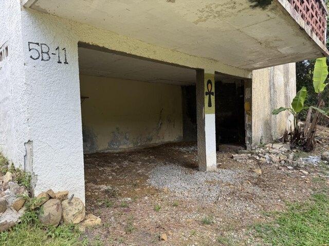 House for sale in Saint Thomas, Missouri