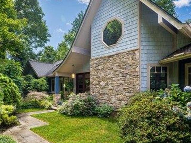 House for sale in Saluda, North Carolina