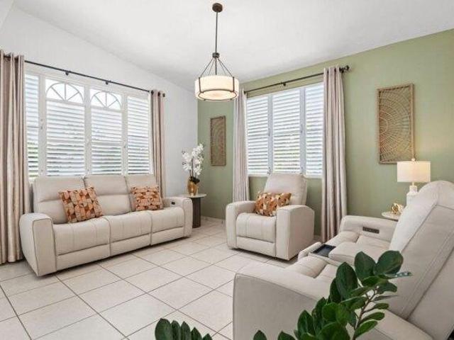 House for sale in San Juan