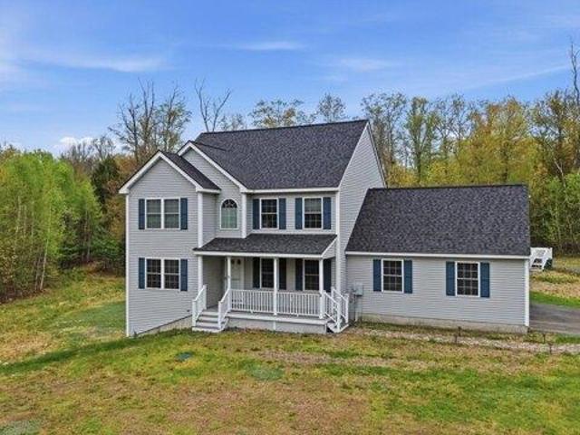 House for sale in New Hampshire