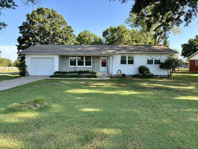 House for sale in Sarcoxie, Missouri