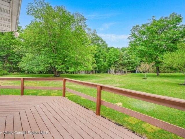 House for sale in Bloomington, New York