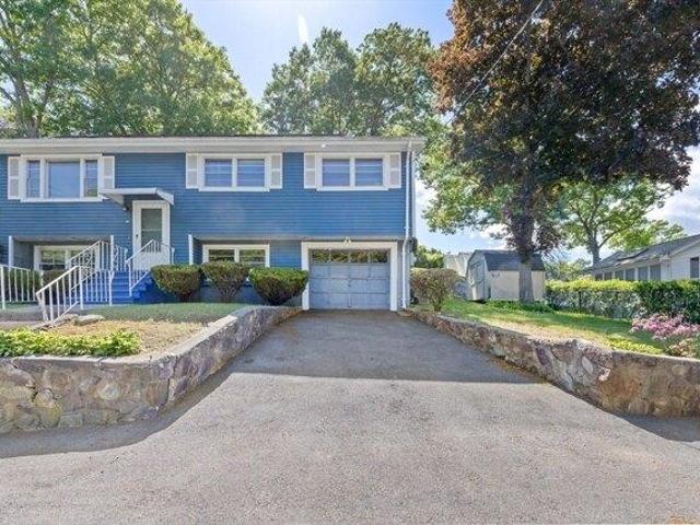 House for sale in Saugus, Massachusetts