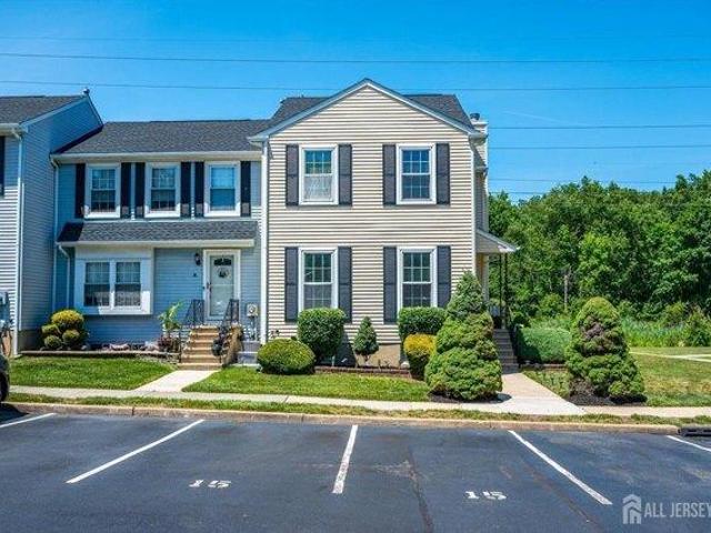 House for sale in Sayreville, New Jersey