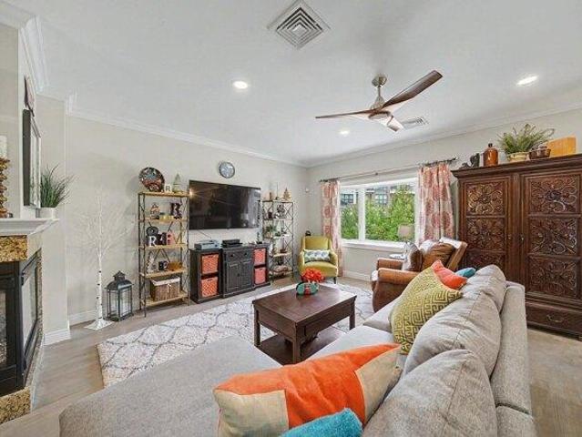 House for sale in Jacob's Landing, Secaucus