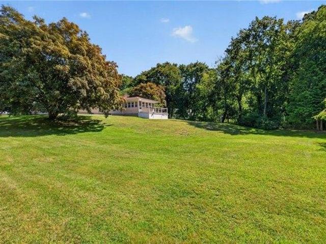 House for sale in Seekonk, Bristol County