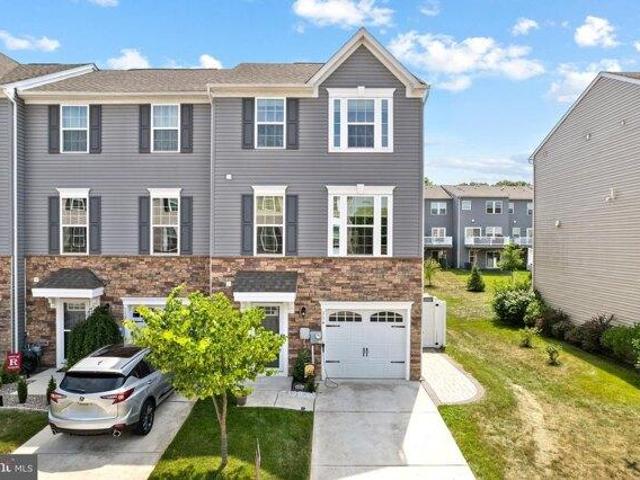 House for sale in Pinnacle Place, Washington Township