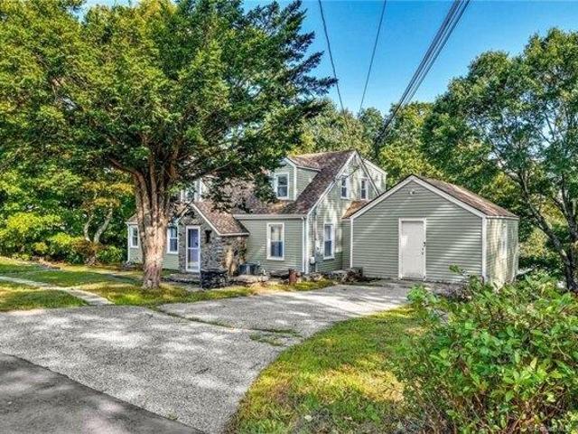 House for sale in Seymour, Connecticut