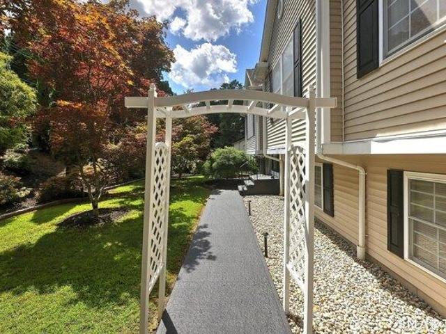 House for sale in Seymour, Connecticut