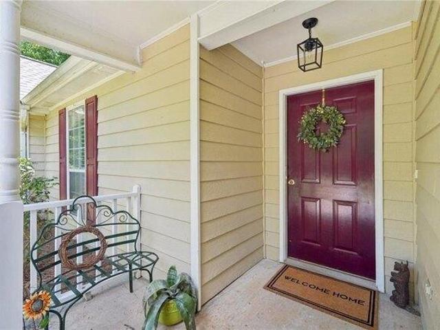 House for sale in Sharpsburg, Georgia