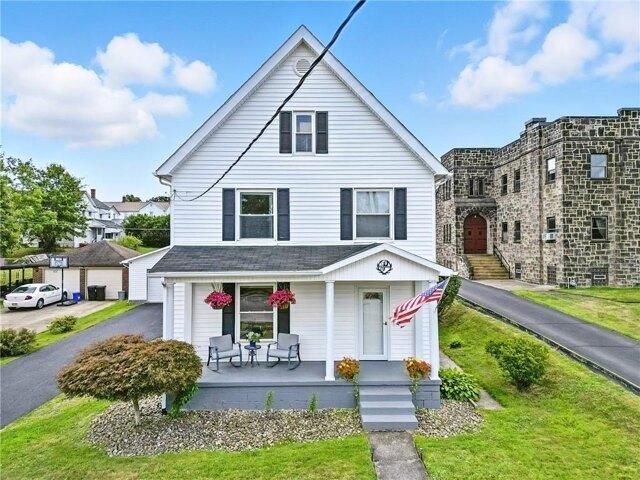 House for sale in Mercer, Pennsylvania