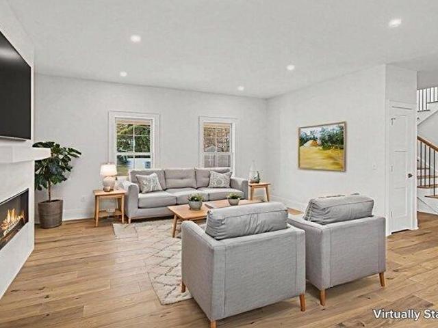 House for sale in Shelburne, Vermont