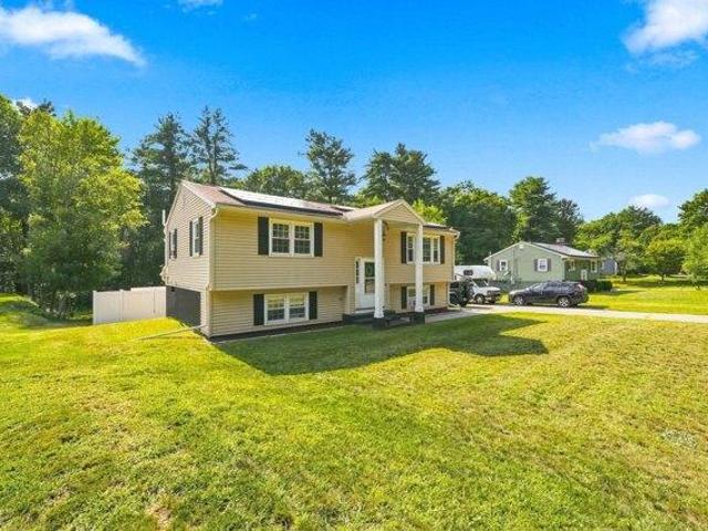 House for sale in Shirley, Massachusetts