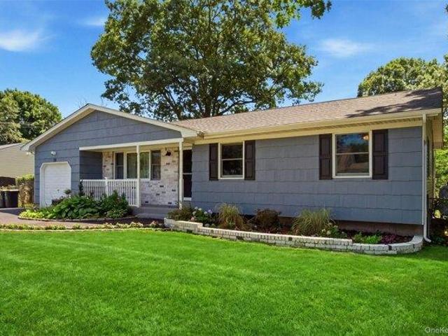 House for sale in Centereach, New York