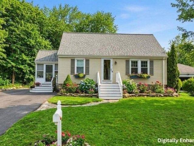House for sale in Shrewsbury, Massachusetts