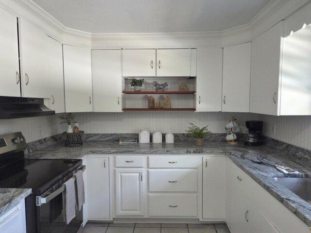 House for sale in Shrewsbury, Massachusetts