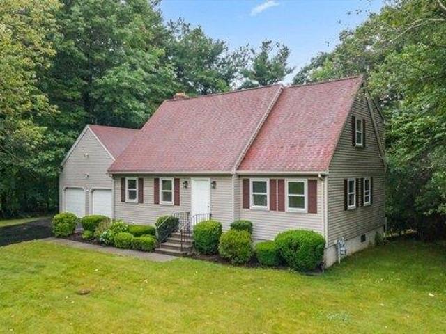House for sale in Shrewsbury, Massachusetts