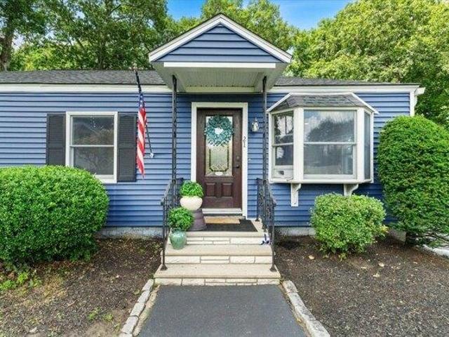 House for sale in Shrewsbury, Massachusetts
