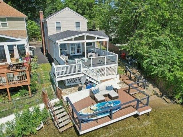 House for sale in Shrewsbury, Worcester County