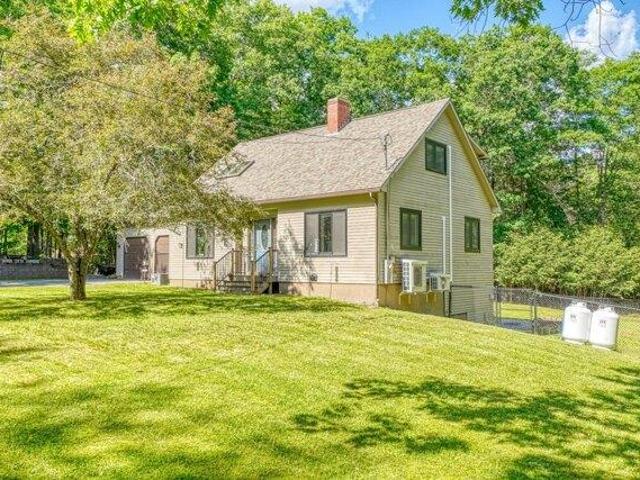 House for sale in Maine