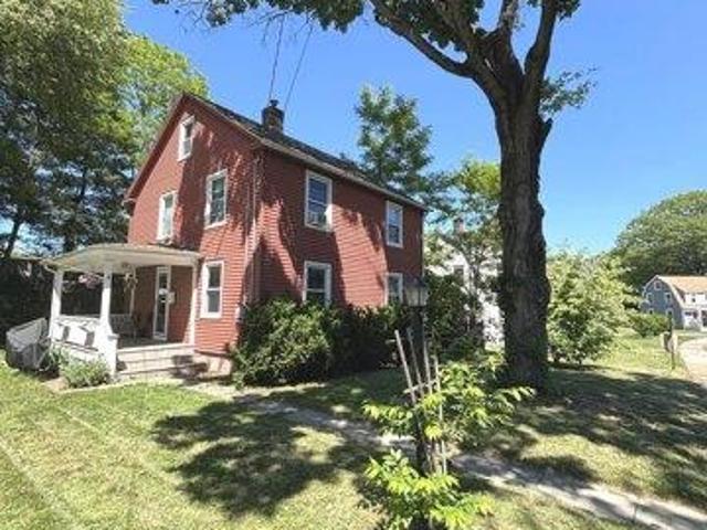 House for sale in Simsbury, Connecticut