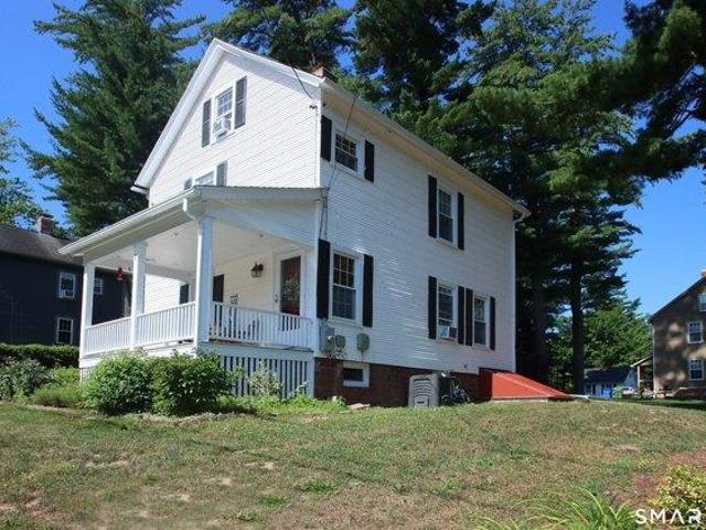 House for sale in Simsbury, Connecticut