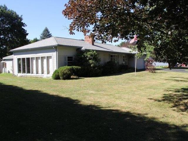House for sale in Skowhegan, Maine