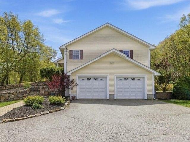 House for sale in Smithfield, Rhode Island