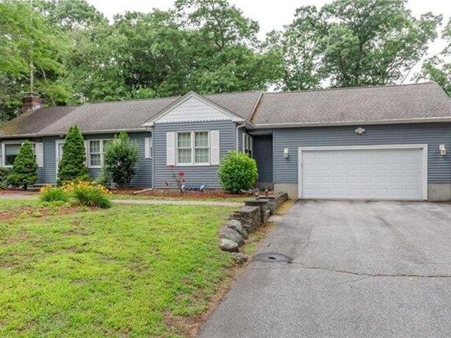 House for sale in Smithfield, Rhode Island