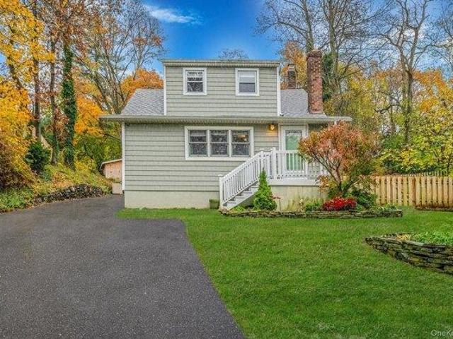 House for sale in Smithtown, New York