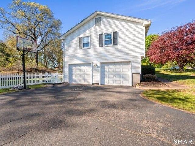 House for sale in South Windsor, Connecticut