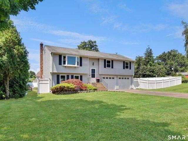 House for sale in South Windsor, Connecticut