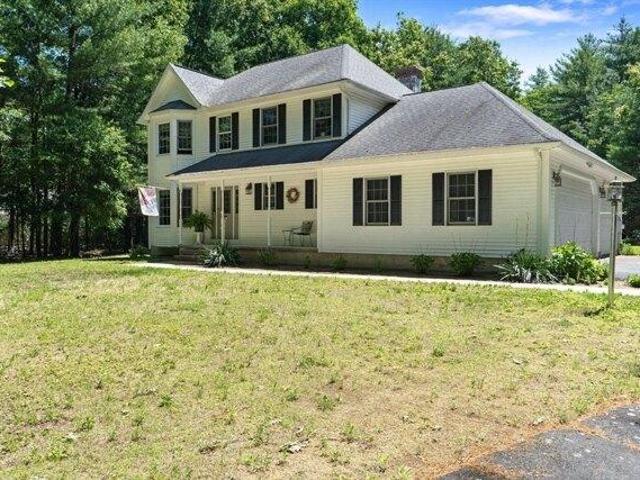 House for sale in Southampton, Massachusetts