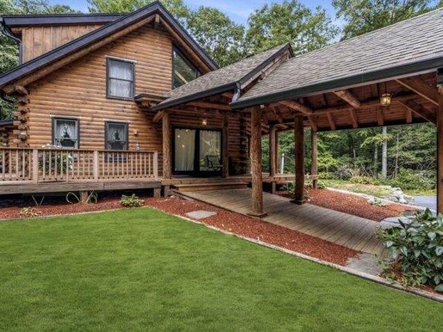 House for sale in Southampton, Massachusetts