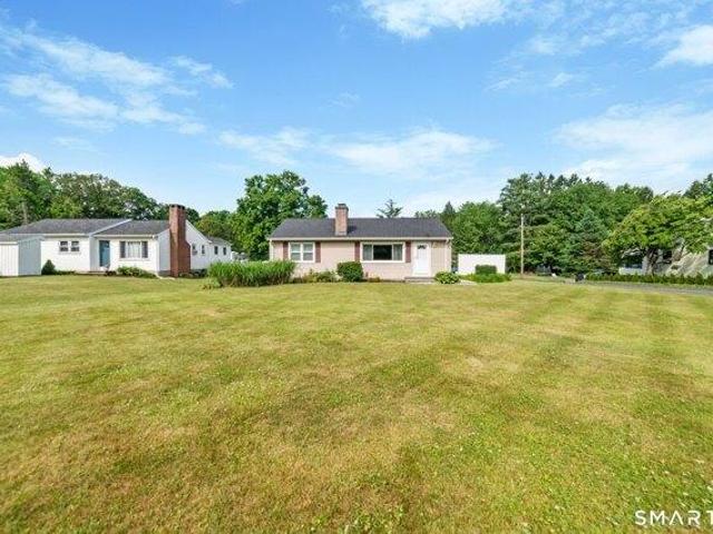 House for sale in Southbury, Connecticut
