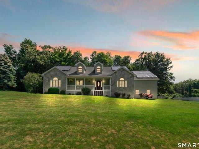 House for sale in Oxford, Connecticut