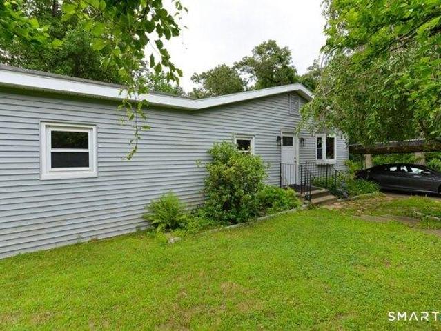 House for sale in Southbury, Connecticut