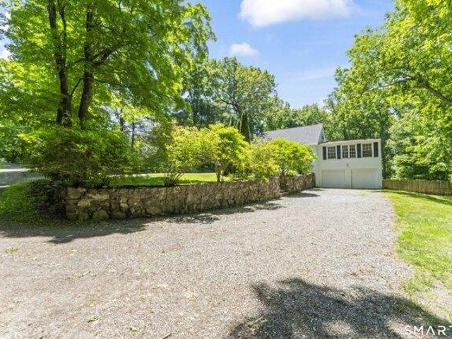 House for sale in Southbury, Connecticut