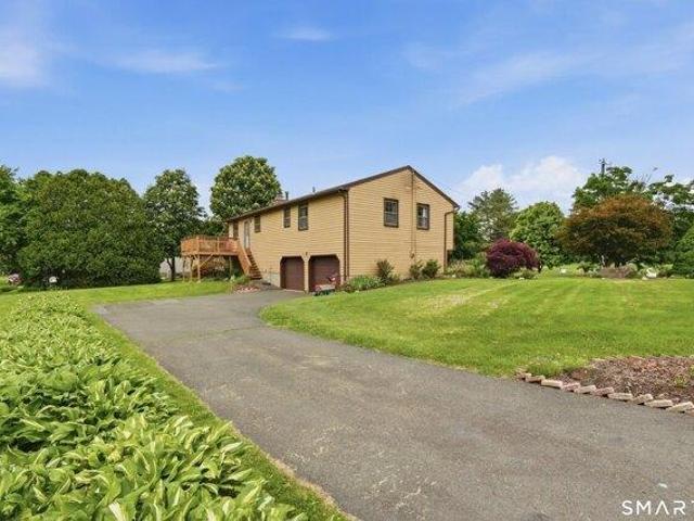 House for sale in Southington, Connecticut