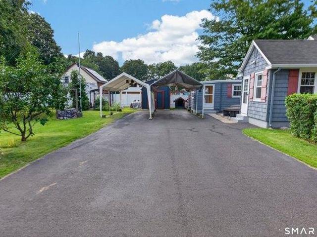 House for sale in Southington, Connecticut