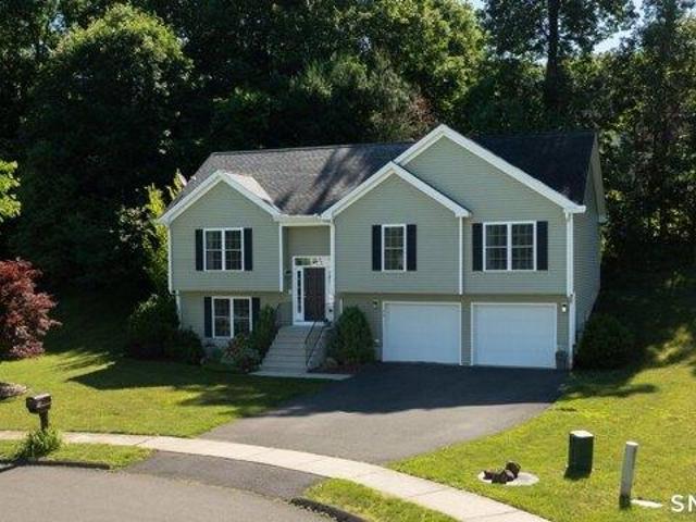 House for sale in Southington, Connecticut