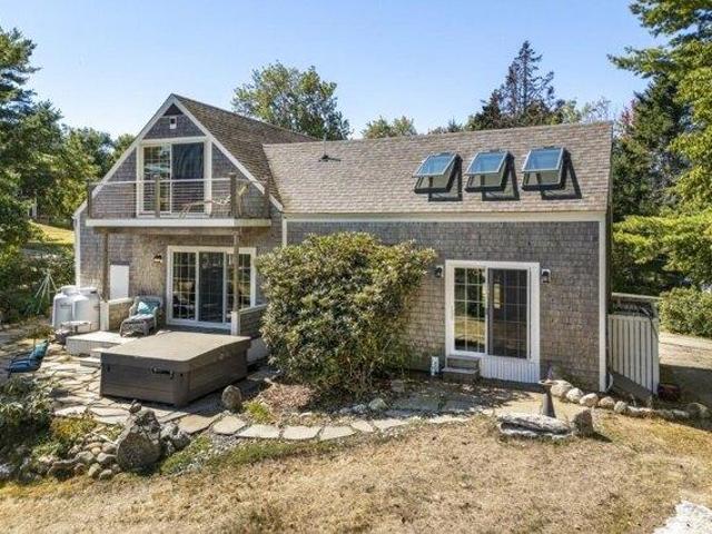 House for sale in Southport, Maine