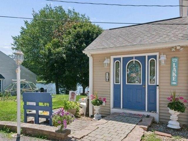 House for sale in Spencer, Massachusetts
