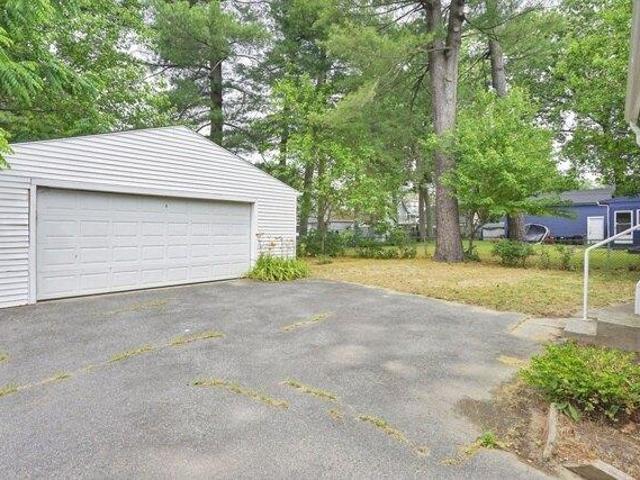 House for sale in Hampden, Massachusetts