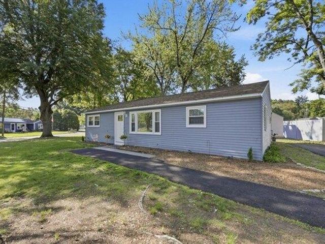 House for sale in Hampden, Massachusetts