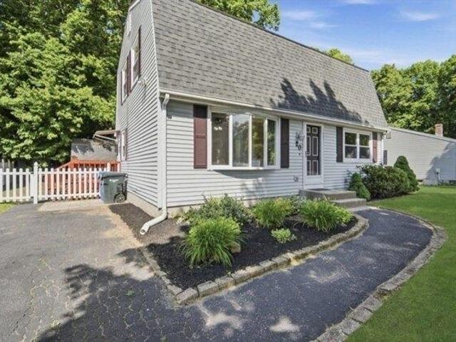 House for sale in Hampden, Massachusetts