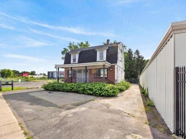 House for sale in Hampden, Massachusetts