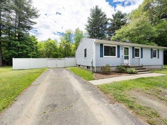 House for sale in Hampden, Massachusetts
